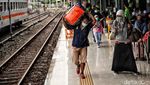 Suasana Mudik Mulai Terasa di Stasiun Pasar Senen