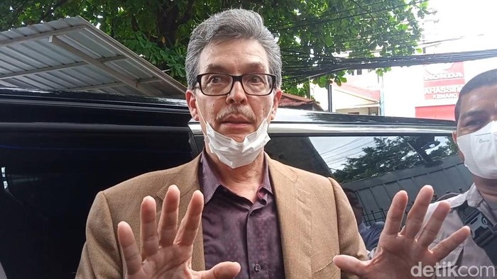 Ini dia Ryszard Bleszynski.