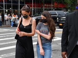 Kehidupan Baru Suri Cruise di Usia 18, Tak Lagi Dapat Rp 6,5 M dari Tom Cruise