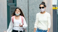 Suri Cruise Ikuti Jejak Orang Tua Jadi Aktris, Main Teater Shakespeare