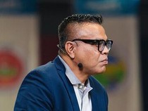 Alasan Abdel Achrian Belum Mau Terjun Politik