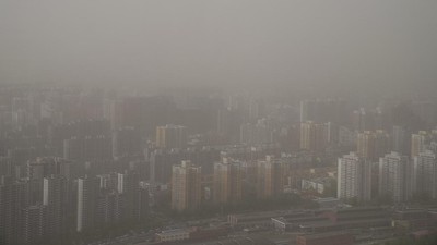 Badai Pasir Telan Gedung Pencakar Langit di Beijing