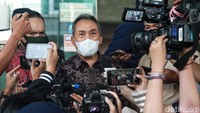 Klarifikasi belum, besok pimpinan (KPK), kata anggota Dewas Syamsuddin Haris di gedung ACLC, Jakarta, Selasa (11/4/2023).