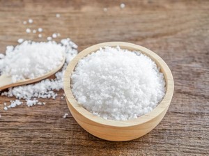 5 Efek Terlalu Banyak Konsumsi Garam yang Perlu Diwaspadai