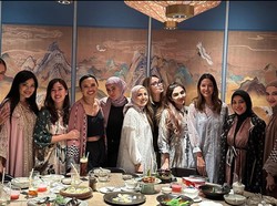 7 Potret Bukber Geng Cendol, Penampilan Nagita Slavina Jadi Sorotan