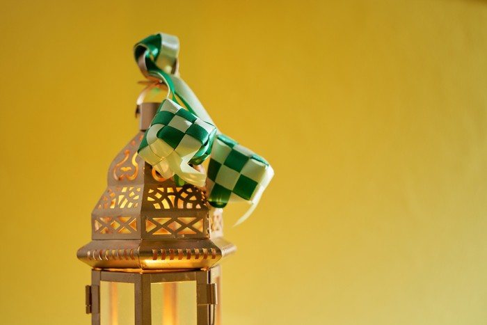 ribbon ketupat and arabic lantern , ramandan decoration items