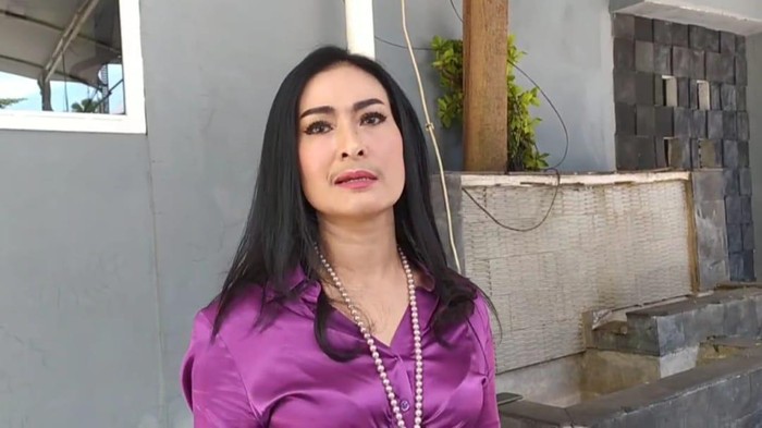 Iis Dahlia