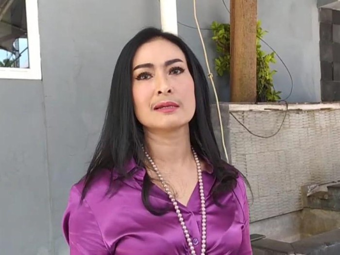 Iis Dahlia