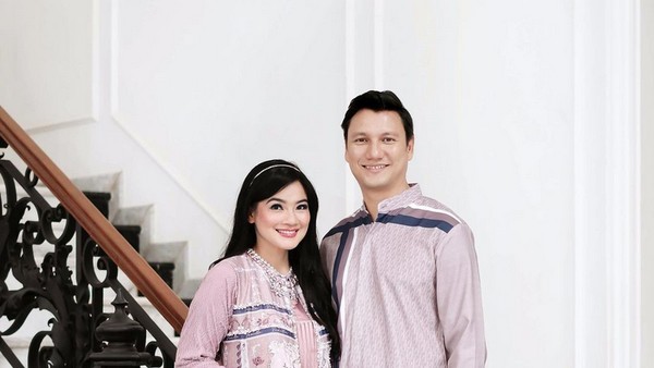 7 Inspirasi Baju Bukber Pakai Gamis ala Artis, Geng Cendol Bak Princess