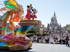 7 Area Tema Menarik di Tokyo Disneyland yang Wajib Dikunjungi