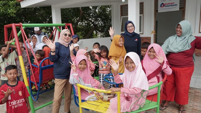 Ketua Yayasan CTARSA Foundation, Anita Ratnasari Tanjung dan rombongan