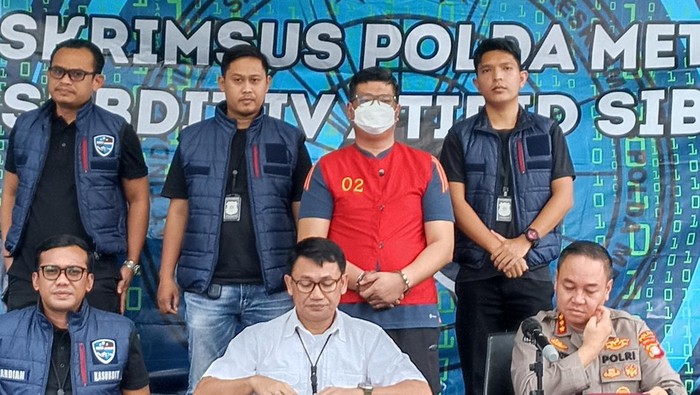 Konferensi pers kasus QRIS palsu di Polda Metro Jaya (Wildan-detikcom)