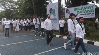 Loyalis yang hadir berasal dari sejumlah elemen masyarakat dari mulai elite partai politik hingga mahasiswa. (Wisma Putra/detikJabar)