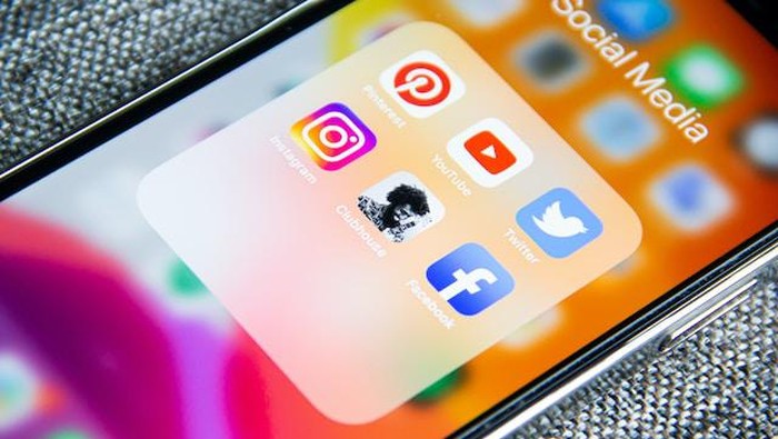 Istilah gaul di media sosial.