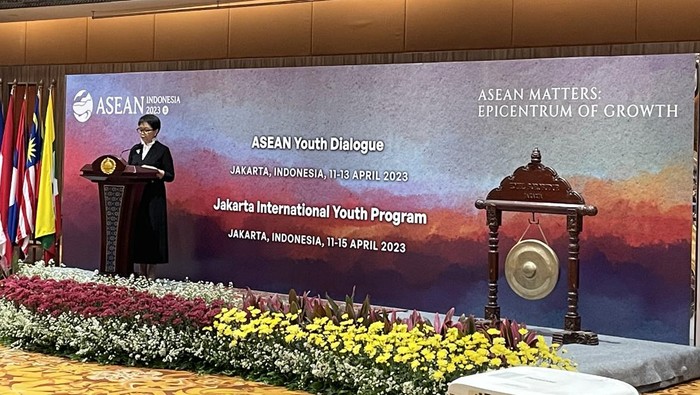 Menlu Retno saat buka dialog pemuda ASEAN (Silvia-detikcom)