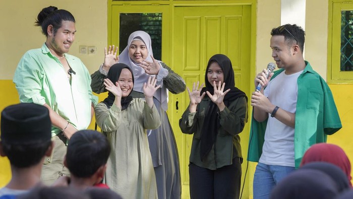 Menggandeng influencer, Lemonilo menggelar ngabuburit dan buka puasa bersama anak-anak binaan dari Isbanban Foundation di SD Negeri Cimoyan, Serang, Banten.