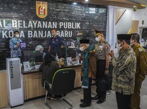 Momen Wapres Maruf Amin Tinjau Mal Pelayanan Publik di Kalsel