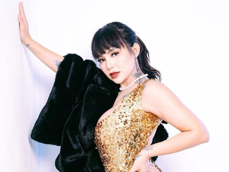 5 Pesona Nadia Christina yang Mau Sopan Selama Ramadan