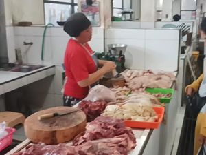 Dinas Koperasi Klaim Harga Bahan Pokok Stabil meski Harga Ayam Broiler Naik