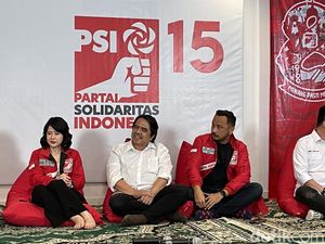 Disebut Partai Kecil Pengganggu, PSI tetap Tegak Lurus dengan Jokowi