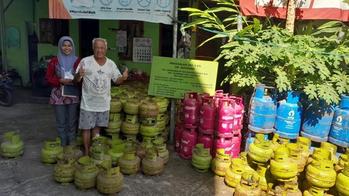 Penyaluran LPG 3 kilogram di wilayah Lombok, Selasa (11/4/2023). (Foto: istimewa)