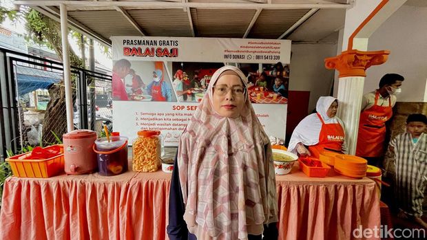 Prasmanan Gratis Balai Saji di Antapani yang selalu ramai pengunjung.