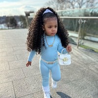 Tak sampai di situ, penampilan menggemaskannya juga dilengkapi dengan tas branded versi mini. Foto: dok. Instagram/@queenkye.18