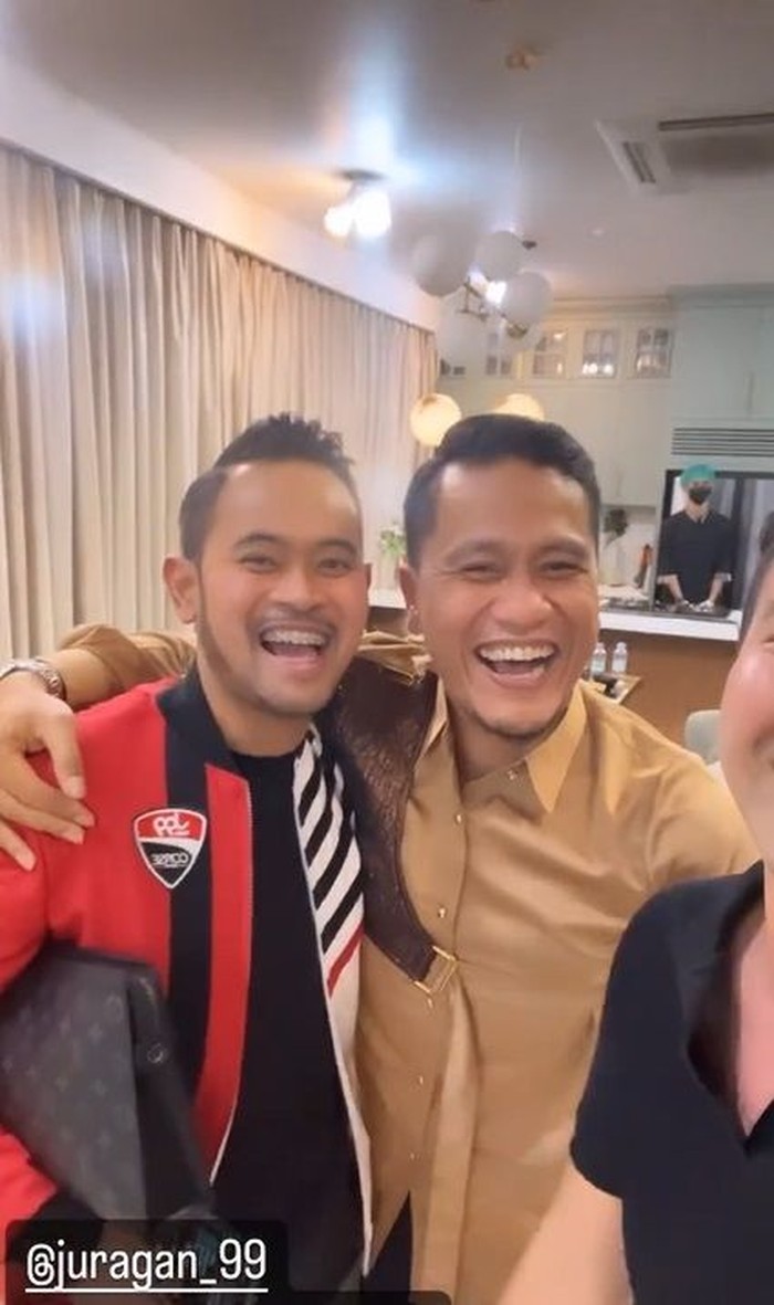 Raffi Ahmad dan Juragan 99