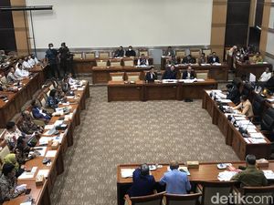 Mahfud-Menkeu Hadiri Rapat Bareng Komisi III, Bahas Transaksi Rp 349 T
