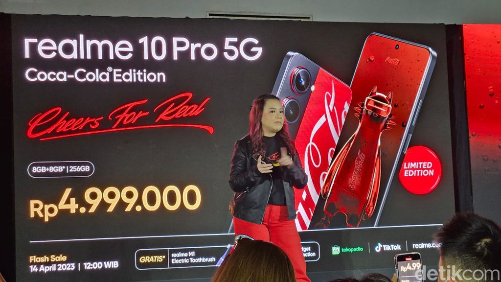 Realme 10 Pro 5G Coca-Cola Edition