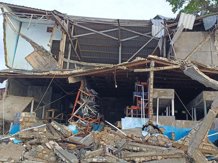 Potret Rumah-rumah Warga Hancur Diterjang Gelombang Tinggi di Kupang