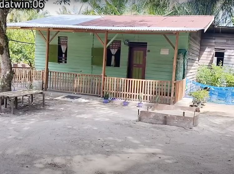 8 Potret Viral Dalamnya Bak Rumah-rumahan Barbie, Luarnya Sederhana Dari Kayu