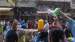 Semarak Perang Air Kembali ke Jalanan Hong Kong, Pertama Sejak Pandemi