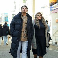 Shindy Samuel sendiri dulunya merupakan seorang perawat, sementara sang suami Rendy, berprofesi sebagai seorang artis. Namun dikarenakan orangtua Shindy yang kurang menyukai profesi Rendy, maka ia pun memutuskan untuk keluar dari dunia entertain. Foto: Instagram/@rendyshindy_samuel