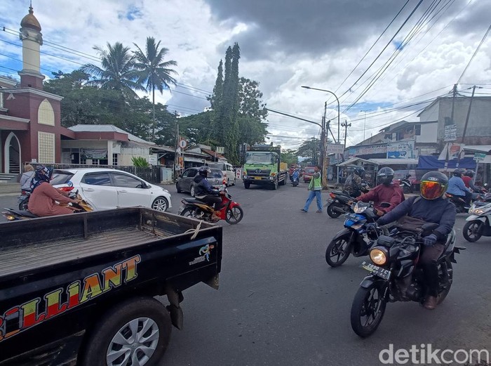 Simpang Patikraja, Kabupaten Banyumas, yang diprediksi menjadi trouble spot saat arus mudik dan balik Lebaran 2023. Dipotret Selasa (11/4/2023).