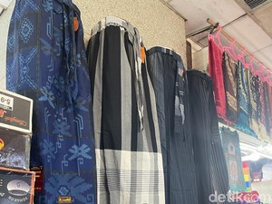 Ini Jenis Sarung yang Paling Banyak Dicari di Tanah Abang