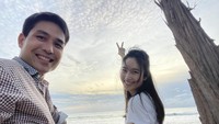 Bagaimana pendapatmu tentang kisah cinta Nong Poy dan Oak Phakwa ini, detikers? Bagikan tanggapan di kolom komentar, ya. (Foto: Facebook/บรรลุ หงษ์หยก)