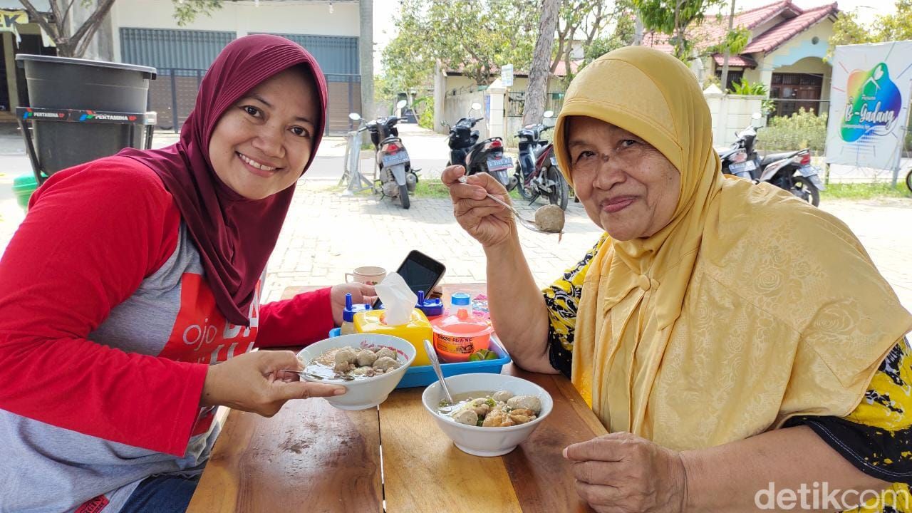 Bakso Plolong Bojonegoro
