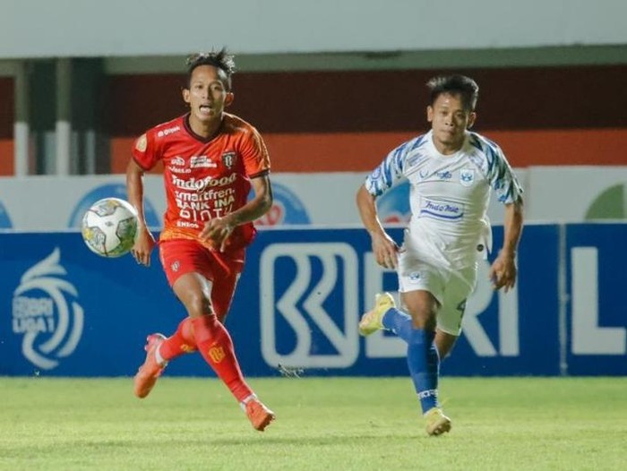 Bali United vs PSIS Semarang di Stadion Maguwoharjo, Sleman, Rabu (12/4/2023).