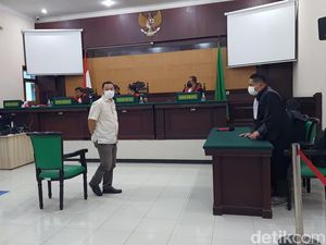 Kemplang Pajak Rp 2,5 M, Direktur Pabrik Baja Mojokerto Divonis 2 Tahun Bui