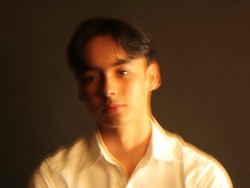 8 Foto Fattah Putra Attar Syach yang Sudah Dewasa, Paras Tampan Curi Atensi