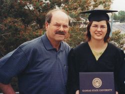 Foto Ini Terlihat Biasa Tapi Punya Cerita Tragis dan Mengerikan