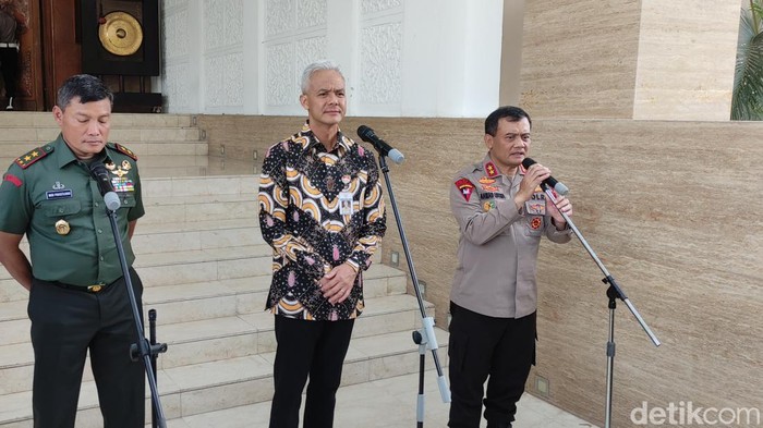 Gubernur Jawa Tengah Ganjar Pranowo dan Kapolda Jateng Irjen Ahmad Luthfi, Rabu (12/4/2023).