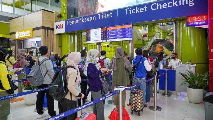 Ilustrasi boarding kereta api
