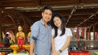 Kabar dilamarnya transgender tercantik di dunia Nong Poy oleh seorang crazy rich Thailand bernama Oak Phakwa sempat membuat heboh media sosial. (Foto: Facebook/บรรลุ หงษ์หยก)