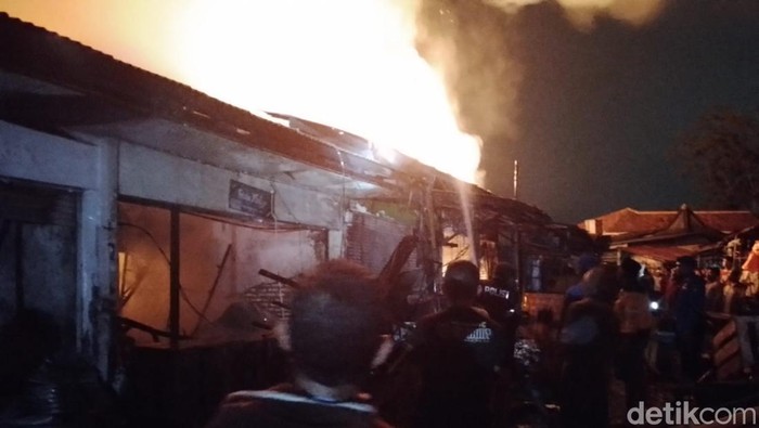 Kebakaran Pasar Kamal Bangkalan