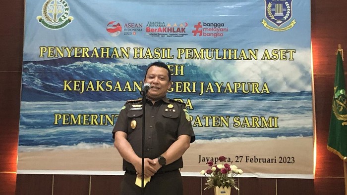 Kepala Kejaksaan Negeri Jayapura, Lukas Alexander Sinuraya.