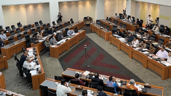 Komisi II DPR rapat bersama KPU, Kemendagri, dan Bawaslu