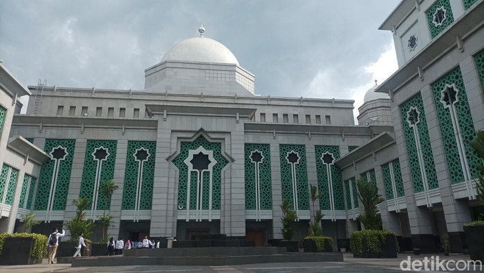Masjid Jakarta Islamic Center