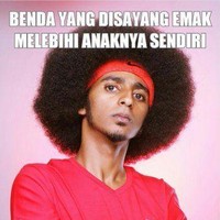 Siapa yang merasa ibunya lebih sayang sama Tupperware? Emang ya benda yang satu ini benar-benar membawa pengaruh besar di hubungan ibu dan anak. Foto: Instagram